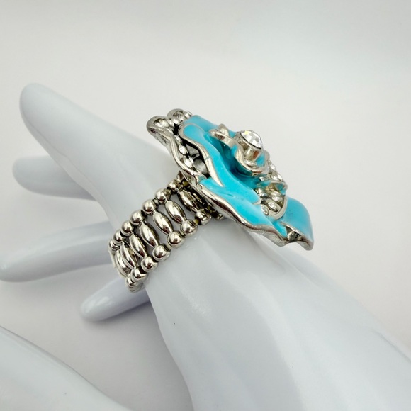 STATEMENT FLOWER RING - Picture 4 of 12